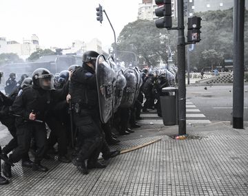El gobierno porteño advirtió que seguirá la intervención policial en protestas