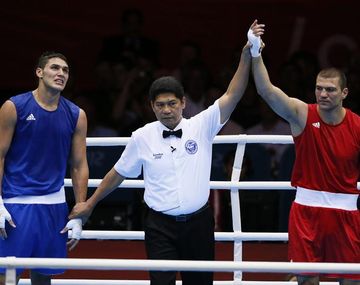 Yamil Peralta cayó ante Pulev y se quedó sin medalla