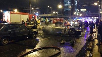 tiene 17 anos, iba a 200 km por hora y choco un auto de 240 mil dolares tiene 17 anos, iba a 200 km por hora y choco un auto de 240 mil dolares