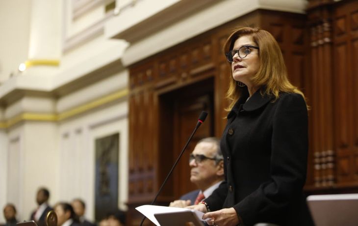 Crisis política en Perú: renunció la presidenta interina