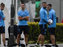 lionel scaloni ya dejo afuera de la lista de 55 de la seleccion argentina para el mundial 2026 a 20 futbolistas lionel scaloni ya dejo afuera de la lista de 55 de la seleccion argentina para el mundial 2026 a 20 futbolistas