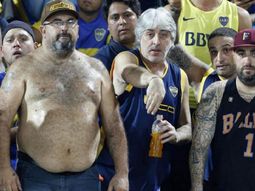 #impunidadbarra: di zeo y mauro martin, juntos alentando a boca #impunidadbarra: di zeo y mauro martin, juntos alentando a boca