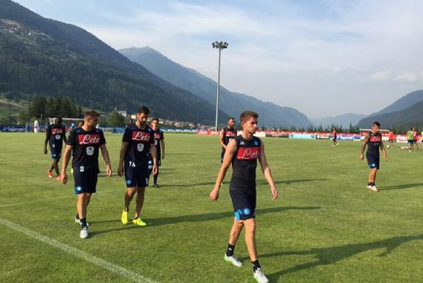 ¿Lo bajará de un pelotazo? El equipo de Higuaín usa un drone para entrenar