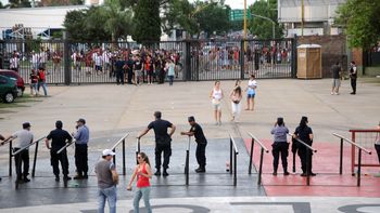 colon-rafaela, suspendido en medio de un escandalo colon-rafaela, suspendido en medio de un escandalo