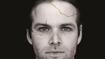 benjamin amadeo presento la tapa de su disco y lali salio a bancarlo una vez mas benjamin amadeo presento la tapa de su disco y lali salio a bancarlo una vez mas