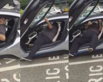 A conductor se le complicó salir de su BMW