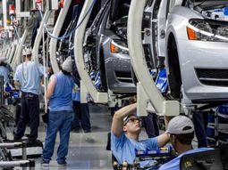 la industria manufacturera se contrajo respecto de enero 2025 y ya acumula siete bajas interanuales la industria manufacturera se contrajo respecto de enero 2025 y ya acumula siete bajas interanuales