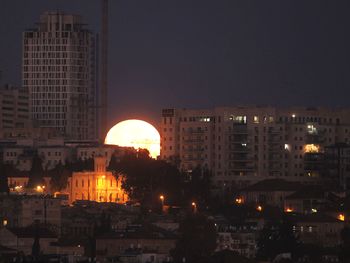 El eclipse total de luna más largo del siglo XXI se verá este viernes&nbsp;