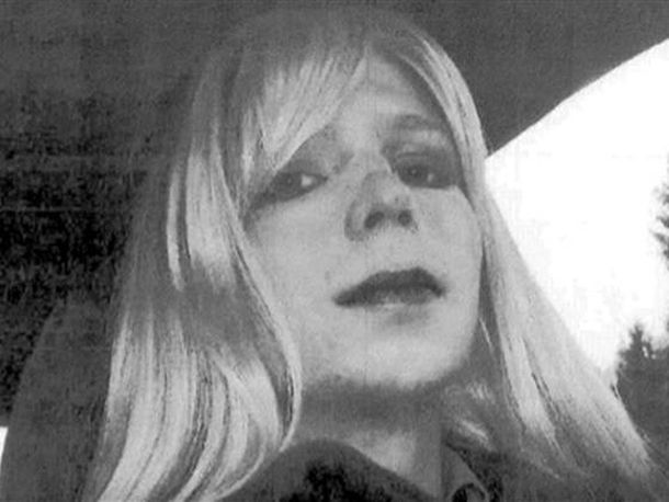 Comunicado oficial de Manning: Soy Chelsea. Soy una mujer