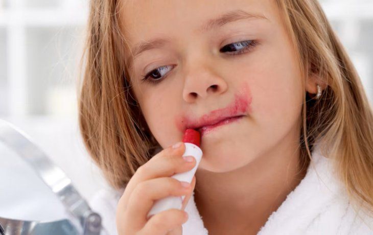 La Anmat prohibió la venta de una serie de maquillajes infantiles