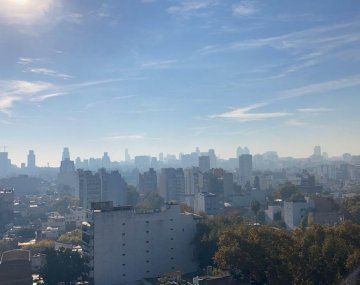 ¿Por qué hay humo y olor a quemado en la Ciudad?