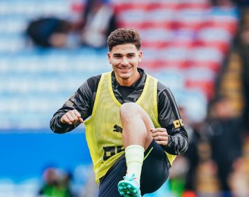 Julián Álvarez será titular en el Manchester City por la Champions League