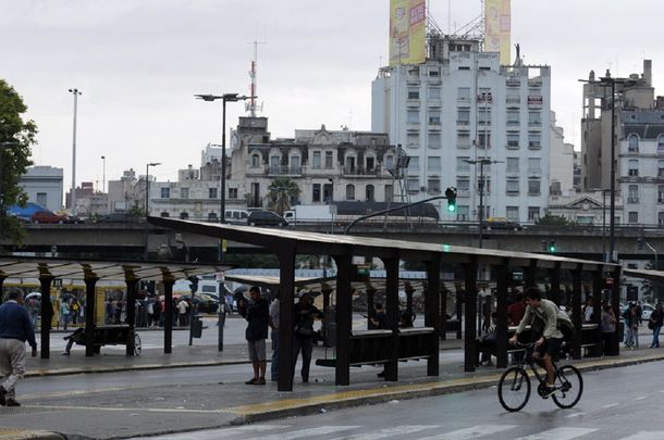 La UTA arregló un aumento, pero un sector disidente llamó al paro este martes: qué colectivos se verían afectados