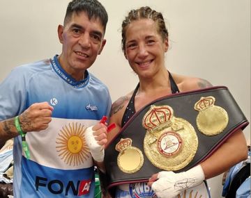 Soledad Matthysse hizo historia y conquistó la corona interina superligero de la AMB