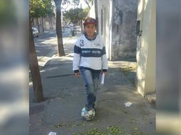 un nene sortea torta, fernet y gaseosa para poder comprarse unos botines un nene sortea torta, fernet y gaseosa para poder comprarse unos botines