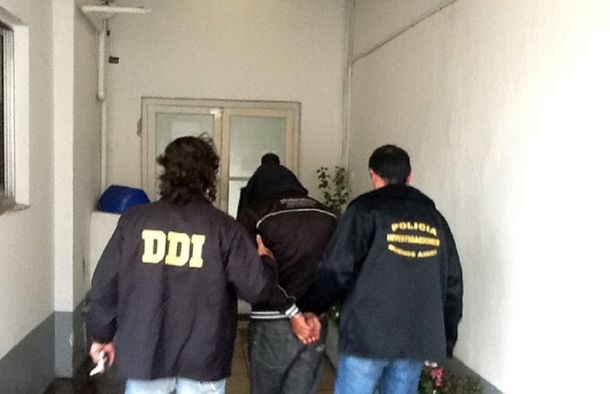 El violador serial que atacó cuando lo dejaron