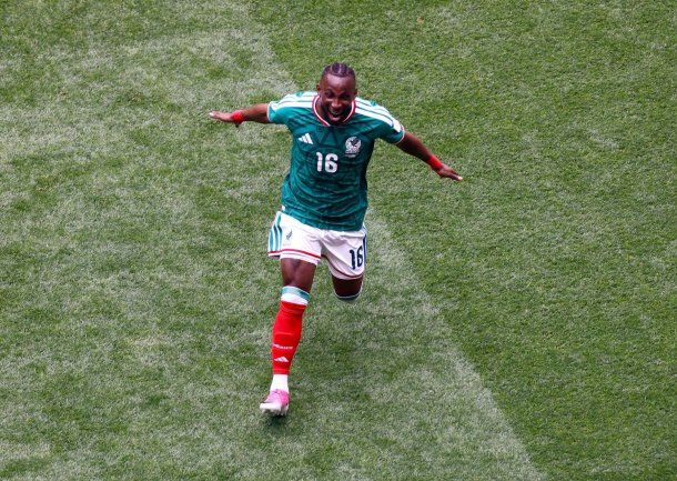 Julián Quiñones aprovechó un blooper de Sudáfrica y marcó el primer gol del Mundial 2026