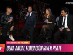 pity martinez cruzo a gustavo yarroch en la cena de river: esta hablando... pity martinez cruzo a gustavo yarroch en la cena de river: esta hablando...
