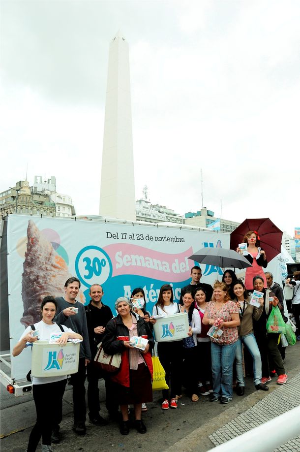 En la Semana del Helado Artesanal, instalan una heladería gigante en el Obelisco