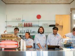 Martín Piroyansky abrió un bar para frenar la construcción de una torre