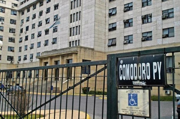 Nuevo caso positivo de coronavirus en Comodoro Py