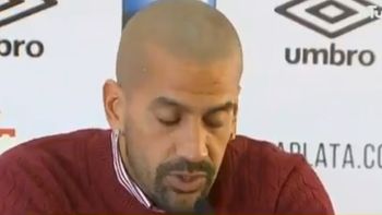 veron se quebro al anunciar que nardi no sera el dt de estudiantes veron se quebro al anunciar que nardi no sera el dt de estudiantes