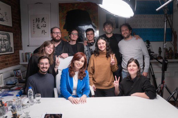 El mensaje de Cristina Kirchner tras la entrevista con Pedro Rosemblat y el saludo para Lali Espósito