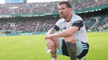 messi se emociono tras el fervor del publico en espana: siempre es especial volver messi se emociono tras el fervor del publico en espana: siempre es especial volver