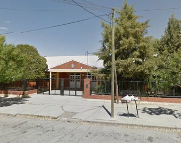 Se hizo pasar por ex alumno e hizo preguntas de sexo a nenes