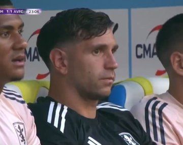 Silbidos en Marsella: Dibu Martínez volvió a ser el blanco de los franceses