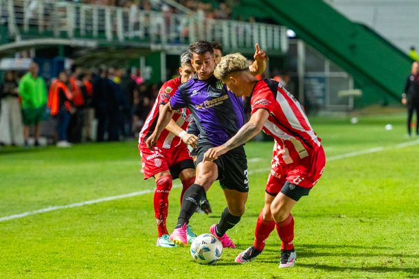Copa de la Liga: Banfield igualó sin goles ante Barracas y extendió su mala racha