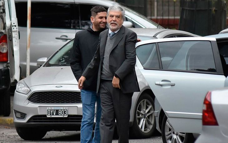 La Justicia pidió a la Cámara de Diputados que le quite los fueros a De Vido