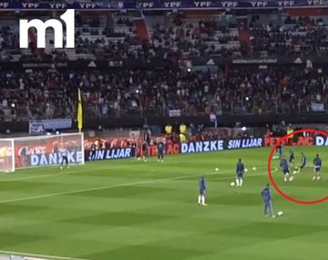 La Pulga enloqueció a todos antes del partido