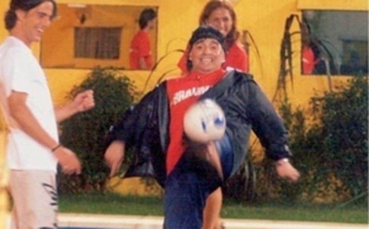Se terminó el misterio: qué tenía el paquete que Maradona llevó a Gran Hermano