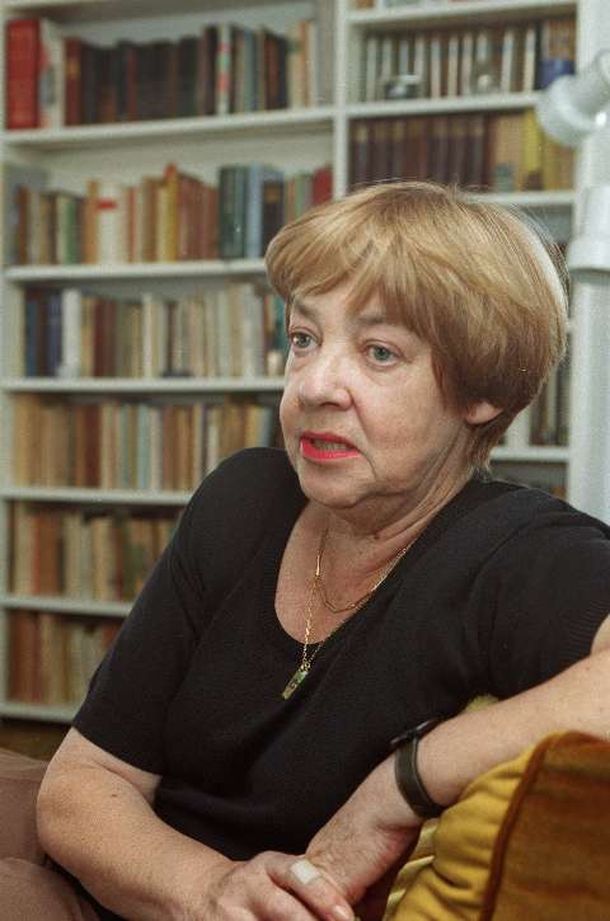 maría elena walsh