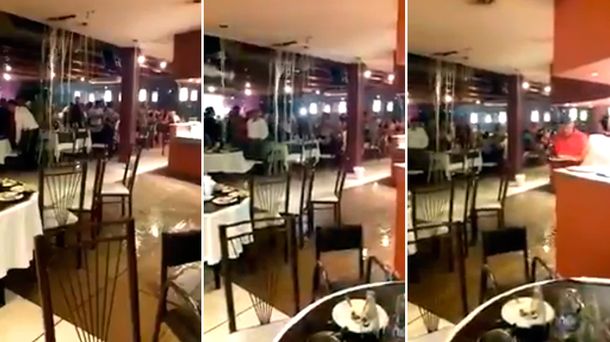 VIDEO: se inundó un restaurante de Quilmes en pleno temporal