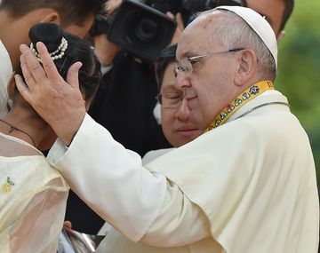 La niña que le preguntó al Papa por qué Dios permite la prostitución en los chicos