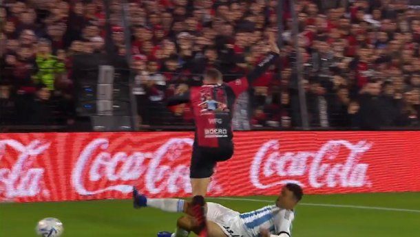 ¡Está intacto! El cruce de Lionel Scaloni que levantó a todo el estadio