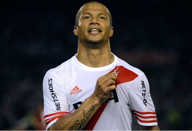 Carlos Sánchez le ganó al jugador del pueblo y es el mejor de América