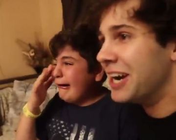 Le hicieron creer a un nene que era invisible y se viralizó&nbsp;