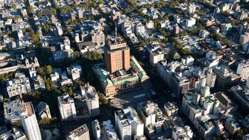 Cada vez más uruguayos elijen mudarse de Montevideo en búsqueda de tranquilidad y precios más accesibles. Cada vez más uruguayos elijen mudarse de Montevideo en búsqueda de tranquilidad y precios más accesibles.