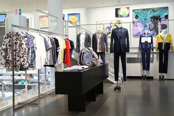 Armados con una escopeta y un hacha, roban 600 mil euros de una tienda de París