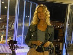La anécdota de Gloria Carrá con el juego de la copa y su padre muerto