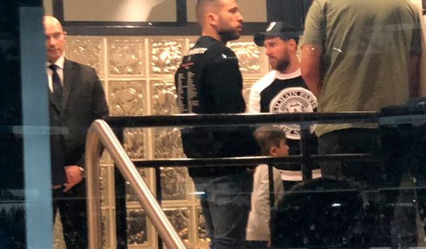 No se la pierde: Messi está en el Santiago Bernabéu para ver la Superfinal