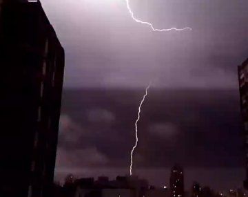 Impresionantes imágenes de la tormenta en Mar del Plata y la costa