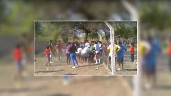 video: brutal pelea en un partido de futbol femenino video: brutal pelea en un partido de futbol femenino