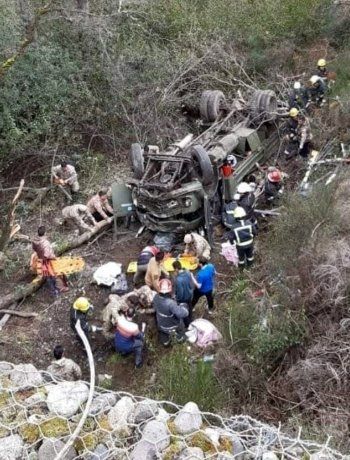 Investigan si el camión del Ejército que cayó por un barranco tuvo una falla mecánica