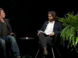 Brad Pitt escupió a Zac Galafianakis en la cara