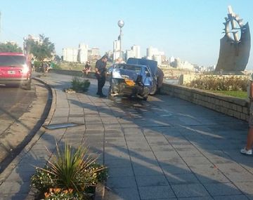 Otro uniformado arrolló a una mujer