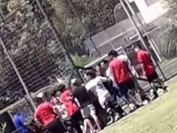 El video de la pelea que terminó con un hombre asesinado en un torneo de fútbol